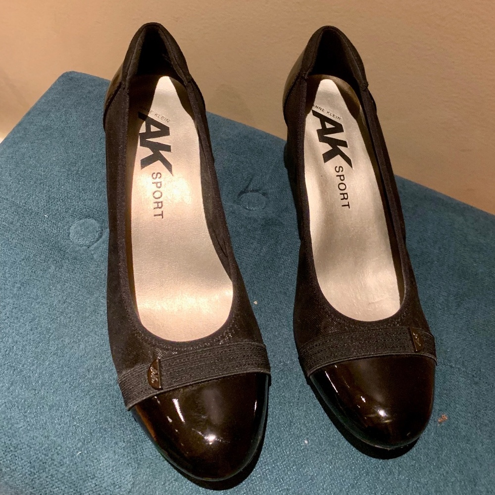 Ann Klein Sports Block Heel Dress Pump- Black
